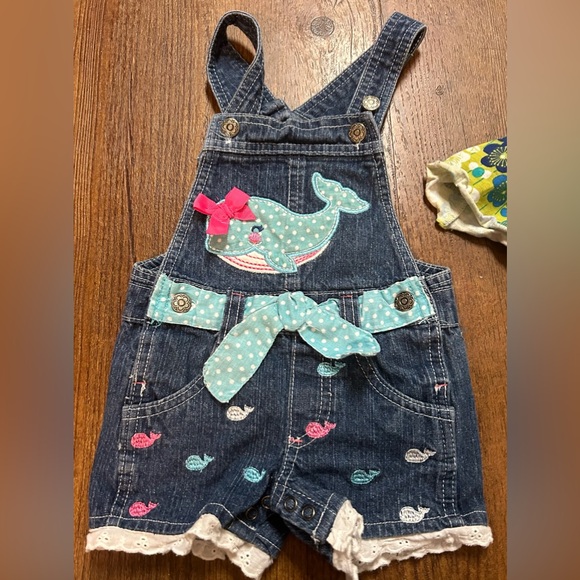 Overalls and Outfit - Picture 2 of 5
